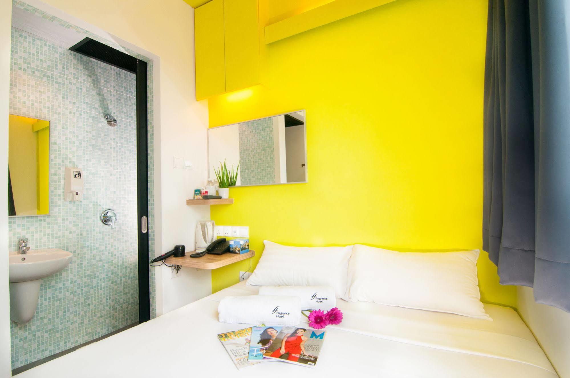 Fragrance - Classic Hotel Singapur